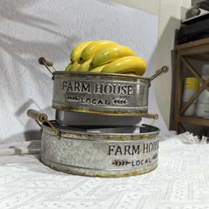 Set van 2 gegalvaniseerde metalen boerderijbakken met handvatten, rustieke decoratieve serveerbladen voor keuken, eettafel, voedselopberger - Product Image 5