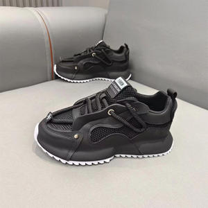 Zapatillas deportivas casuales para hombre, de malla negra, con cordones, punta redonda, transpirables, estilo walking, suela gruesa, para todas las estaciones. - Product Image 1