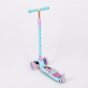 Patinete infantil 3 en 1 plegable con altura ajustable para niños de 3 a 6 años, ruedas azules y rojas - Product Image 3