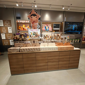 علبة عرض أكريليك مضاءة بتقنية LED للتماثيل التذكارية (مقاومة للغبار والأشعة فوق البنفسجية) - Product Image 1