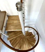 Code du bâtiment VIKO: Escalier en colimaçon intérieur et extérieur de style minimaliste à faible encombrement