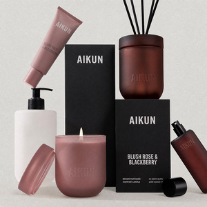 AIKUN Fournisseur de commandes en gros Marque privée Luxe Ensemble cadeau bougie parfumée et diffuseur à bâtonnets en cire de soja écologique à combustion propre - Product Image 1