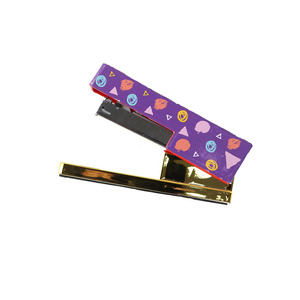<span class=keywords><strong>Agrafeuse</strong></span> de bureau en métal or <span class=keywords><strong>rose</strong></span>, impression personnalisée, de papeterie, en boîte colorée - Product Image 2