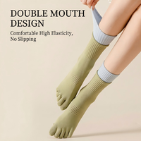 Chaussettes de sport athlétiques respirantes en coton avec logo personnalisé pour hommes et femmes, à cinq doigts, anti-ampoules, à compression, vente en gros