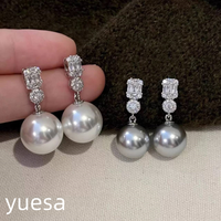 Boucles d'oreilles pendantes géométriques en argent sterling avec perle d'eau douce de 14 mm et diamant simulé, certifiées par un tiers, de luxe pour femme