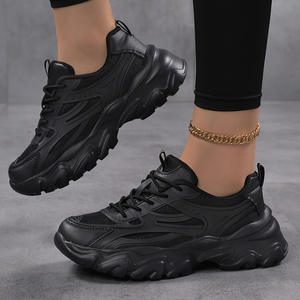 รองเท้าผ้าตาข่ายระบายอากาศได้ดี สวมใส่สบาย เพิ่มความสูงสำหรับผู้หญิง พื้นหนา รองเท้าลำลองแฟชั่นอเนกประสงค์สำหรับผู้หญิง - Product Image 3