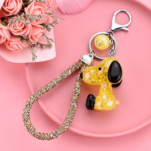 Porte-clés Chien <span class=keywords><strong>Beagle</strong></span> à Grandes Oreilles en Résine Craquelée Scintillante Kawaii, Breloque de Sac Brillante, Cordon de Sangle, Porte-clés de Voiture, Cadeau - Product Image 5