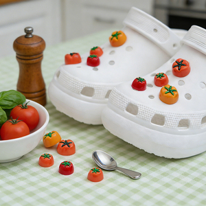 Breloques 3D en PVC pour sabots, motif <span class=keywords><strong>tomates</strong></span>, écologiques, couleur et taille personnalisables, décorations amusantes pour sandales unisexes, vente en gros - Product Image 4