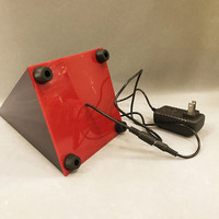 Acryl-LED-Pyramide mit Beleuchtung, Vierseitige Konische Desktop-Leuchtbox-Dekorationen