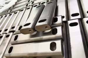 SB70 E213 KB2000 <span class=keywords><strong>Rod</strong></span> Pins Escavadeira Disjuntor Hidráulico Martelo <span class=keywords><strong>Rod</strong></span> Forno <span class=keywords><strong>Pin</strong></span> Peça De Reposição para EDDIE Escavadeira - Product Image 5