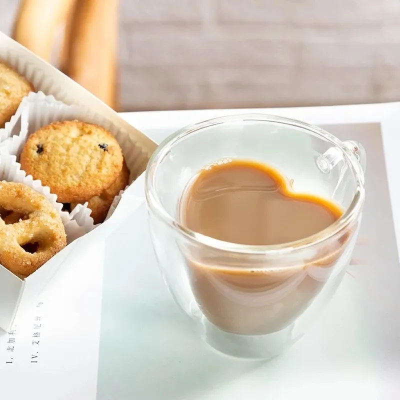 Coppia tazze tazza di vetro a doppia parete tazze di birra da tè resistenti al calore tazza di caffè al latte bicchieri regalo bicchiere a forma di amore a forma di cuore 240ML