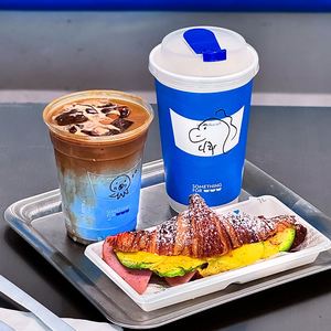 แก้วกาแฟกระดาษคราฟท์สองชั้น พิมพ์โลโก้ ขายส่ง แก้วกระดาษใช้แล้วทิ้ง 8 ออนซ์ สำหรับบริการส่งเครื่องดื่ม - Product Image 3