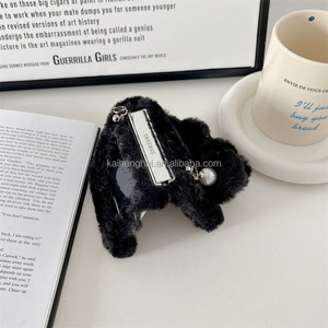 <span class=keywords><strong>Coque</strong></span> de téléphone en peluche moelleuse et mignonne avec chaîne pompon pour femme, protection chaude d'hiver pour Samsung Z Flip 2456 (vente en gros) - Product Image 6