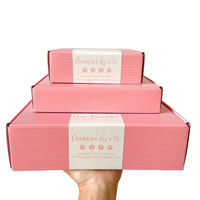 Emballage d'expédition postal en carton ondulé pour vêtements de couleur rose personnalisée, boîte d'expédition pour sous-vêtements avec logo