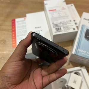 Smartphone Android REDMI Note 14 Pro Versione Globale, Display OLED 6.67" 1.5K 120Hz, Batteria 5500mAh + Ricarica Rapida 45W - Product Image 5