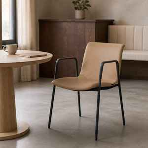 Chaise de salle à manger en cuir PU camel, design moderne, structure en métal noir, siège confortable pour la maison et le bureau, livraison rapide, stock Pologne - Product Image 3