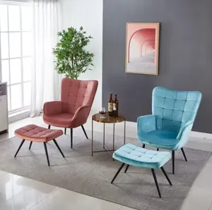 Vendita all'ingrosso calda sedia da soggiorno moderna più recente Design in velluto poltrona con pouf