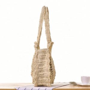 Sac cabas rond en paille tressée pour femme, idéal pour l'été - Product Image 5