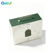 Maßgefertigte Hochwertige Geschenkbox mit Griff, Prägung und Schaumstoffeinlage, Tragbare Kartonbox für Picknick und Outdoor-Nutzung