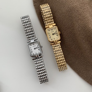2025 nuevo <span class=keywords><strong>reloj</strong></span> de cuarzo para <span class=keywords><strong>mujer</strong></span>, <span class=keywords><strong>reloj</strong></span> Retro dorado, <span class=keywords><strong>reloj</strong></span> de pulsera <span class=keywords><strong>Digital</strong></span> romano para <span class=keywords><strong>mujer</strong></span>, <span class=keywords><strong>reloj</strong></span> de moda de lujo - Product Image 2