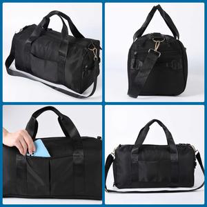 Bolsa de Viaje Deportiva Impermeable Negra con Logotipo Personalizado, Bolsa de Gimnasio, Bolsa de Fin de Semana para Entrenamiento, Bolsa de Viaje para Mujer - Product Image 4