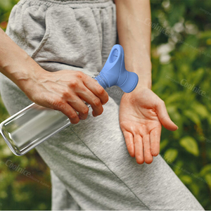 Tapa de Silicona para Botella de Agua, Suministro Directo de Fábrica, Ducha Portátil para Exteriores, Compatible con la Mayoría de las Botellas de Plástico, para Camping o Senderismo - Product Image 4