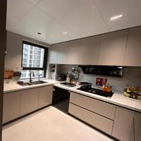 Îlot de cuisine rustique de style ferme américaine, armoire de rangement multi-niveaux pour cuisine-salle à manger ouverte en duplex