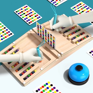 Jeu de bataille magnétique en bois compétitif pour enfants, cadeau interactif pour la famille et les fêtes - Product Image 3