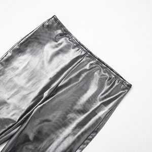 Completo da donna trendy in <span class=keywords><strong>pelle</strong></span> PU: Top scollato e shorts abbinati - Set 2 pezzi sexy Y2K per abbigliamento femminile 2026 - Product Image 4