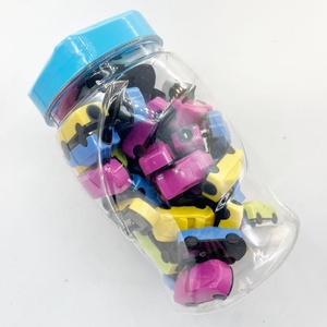 Sacapuntas Pequeño y Económico para Niños, 6 Colores Surtidos, Diseño de Auto - Product Image 3