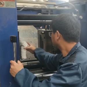 PLKS-1500 0-185 r/dak tam otomatik PP hava filtresi plastik enjeksiyon kalıplama makinesi - Product Image 6