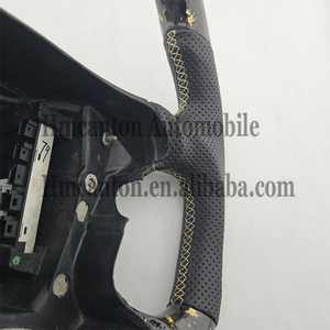 Produits personnalisés en fibre de carbone forgée et cuir perforé pour volant de voiture Mercedes Benz W211 W209 W219 W230 - Product Image 4