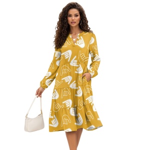 Abito Casual di Alta Qualità con Stampa Personalizzata, Segno Shaka, Scollo a V, Tasche, Vita Naturale, Patchwork Ecologico, Linea ad A - Product Image 4