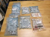 Banyak Fitting Pneumatik Berbagai Ukuran (63 Pcs.) ~baru~ Baru, Asli, Tersedia, dengan Garansi Satu Tahun.
