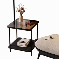 Table d'appoint multifonctionnelle simple et élégante pour appartement, table d'appoint de canapé, cadre en métal, étagère en verre carrée, petite table moderne