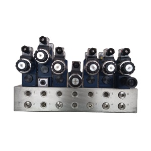 Bloc de distribution hydraulique à 6 voies, commande par solénoïde hydraulique 24V, état neuf - Product Image 4