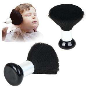 Brosse de massage professionnelle ronde en poils de sanglier avec poignée coussinée pour le massage du cuir chevelu et la protection solaire - Product Image 1