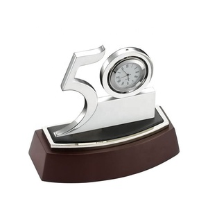 Giá để bút thời trang có đồng hồ, giá để bút bằng kim loại với cúp pha lê tùy chỉnh - Product Image 6