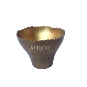 ที่วางเทียนเหล็กดัดมือทรงสี่เหลี่ยมหัวใจ ดีไซน์ทันสมัย สวยงาม ของ Atiqco สำหรับตกแต่งบ้าน - Product Image 3