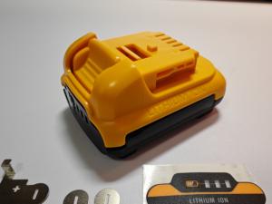 Fabrika fiyat çiğ DCB127 12 120 12V plastik kasa 2.52.5ah plastic plastik konut 3 hücre plastik kapak kiti bms PCB göstergesi - Product Image 5