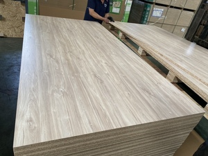 Commercio all'ingrosso di JUANA 18mm ad alta densità di mobili di grado bianco melamina truciolare di pannelli laminati grezzi per applicazioni da cucina - Product Image 4