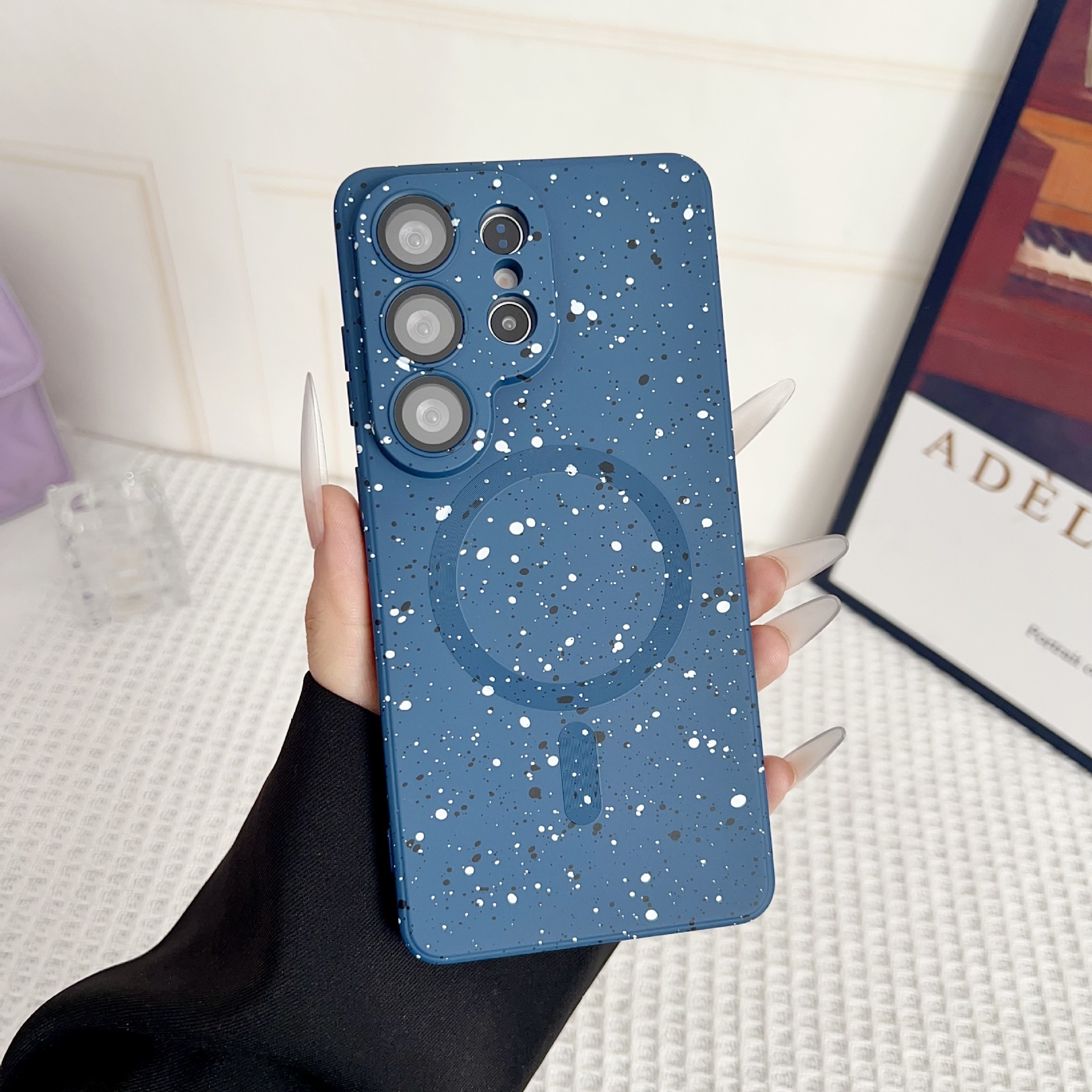 สีน้ำเงินเข้ม