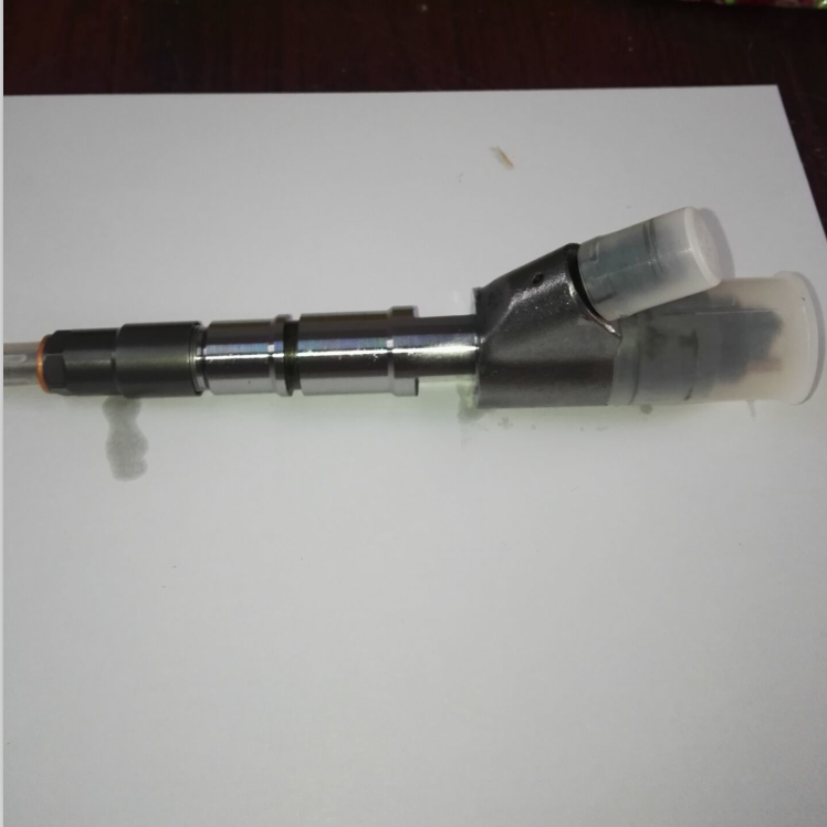diesel fuel injector nozzle 0445120066 20798114 42893114290986 injector for Volvo Excavator EC240 EC290 / D7E engine 0445120066