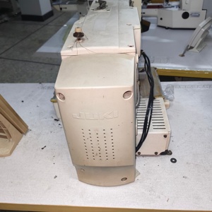 Machine à coudre Juki 1510 d'occasion, vitesse 2000 points/min, 10 000 heures de travail, capacité de couture jusqu'à 0,5 mm d'épaisseur pour sacs de 0,5 mm d'épaisseur, dimensions 150 mm x 100 mm - Product Image 4