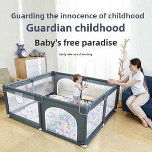 Parc pour bébé pliable en plastique de grande taille, clôture de sécurité carrée pour enfants avec jouets, facile à ranger, marque Vista - Product Image 3