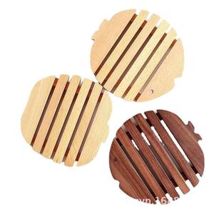 Manteles Individuales de Madera con Forma de Pez Personalizados, Manteles Aislantes de Calor de Forma Irregular, Estilo Nórdico para Protección de Vajilla - Product Image 1