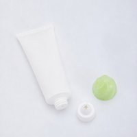 Tube cosmétique vide en PE de 40 mm avec bouchon dôme, impression de logo personnalisée pour mousse nettoyante, nettoyant visage, vente en gros