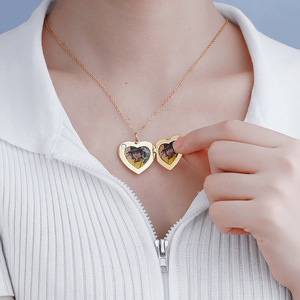 Collar con colgante de corazón de amor con impresión en Color de foto personalizada para niños, regalos de mamá <span class=keywords><strong>y</strong></span> papá, collar con nombre <span class=keywords><strong>y</strong></span> letras con logotipo personalizado - Product Image 3