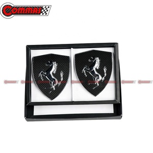 Guardabarros de fibra de carbono 3D para coche, <span class=keywords><strong>insignia</strong></span> con logotipo para <span class=keywords><strong>Ferrari</strong></span> F12 458 - Product Image 2