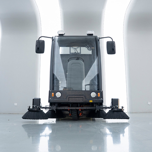 เครื่องกวาดพื้นไฟฟ้าแบบนั่งขับ CAR180 จากโรงงานโดยตรง ความกว้างในการทำความสะอาดสูง เหมาะสำหรับทำความสะอาดพื้นโรงงาน - Product Image 3